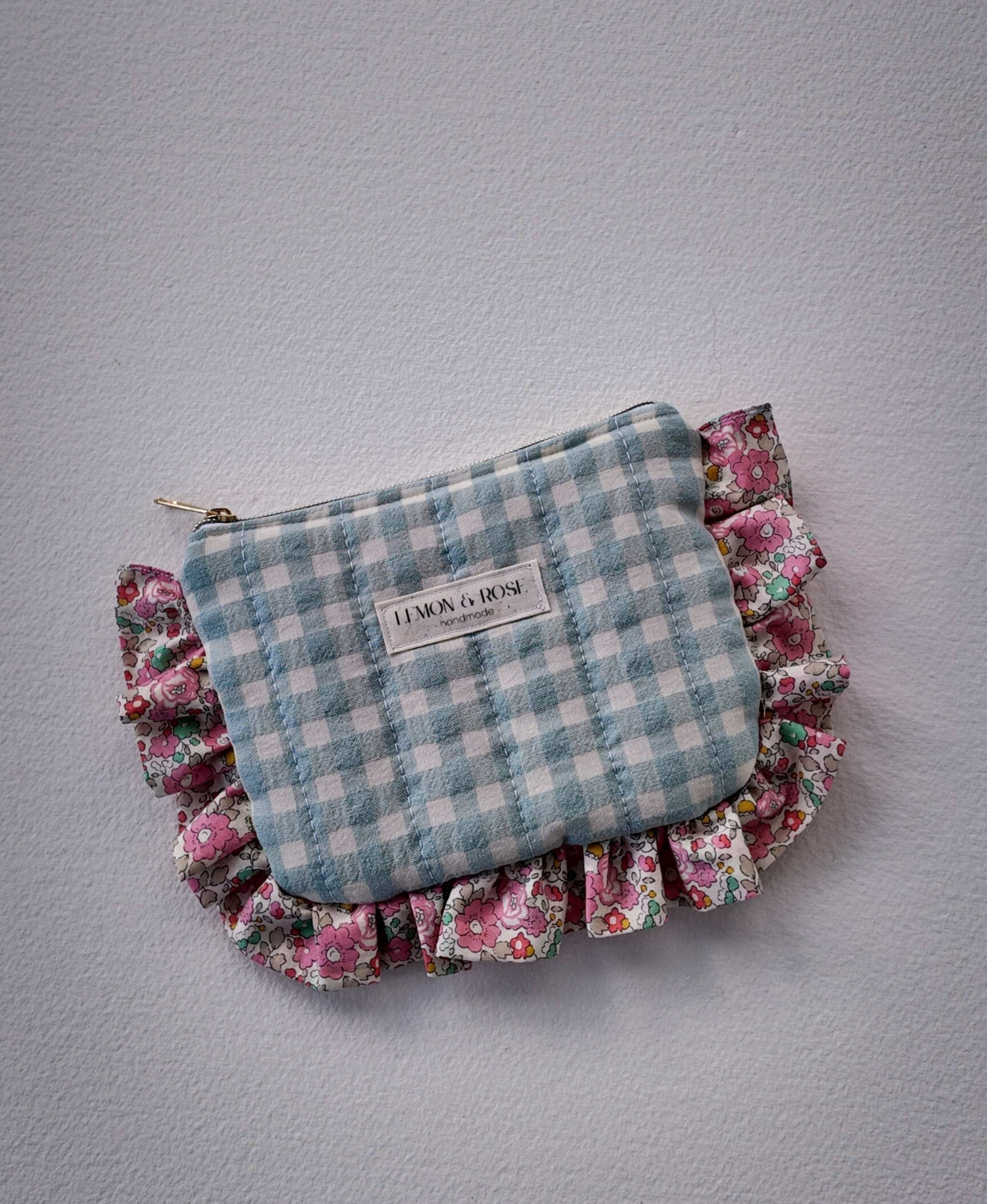 Ruffle mini pouch